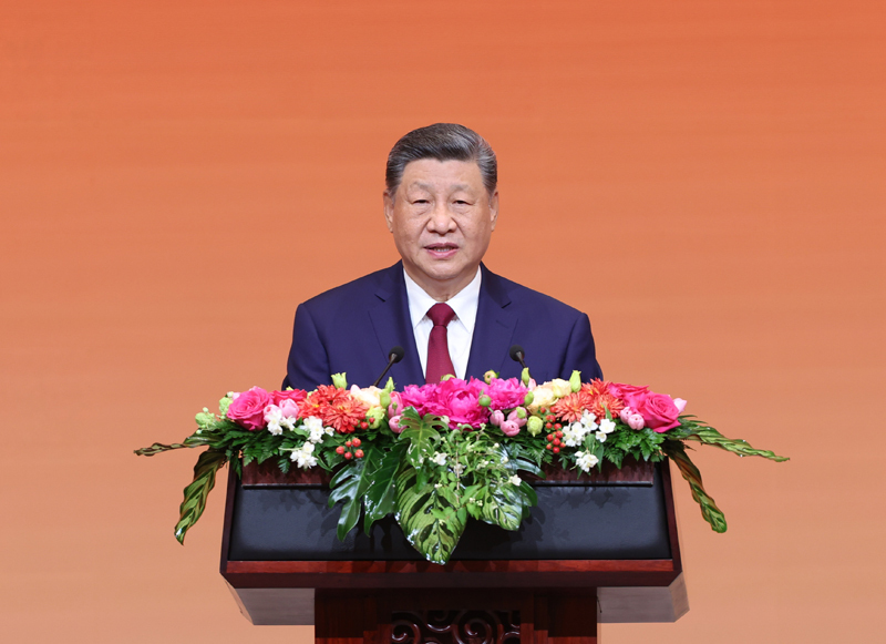 2.5月14日晚,国家主席习近平在北京人民大会堂举行宴会,欢迎美国总统特朗普访华。这是习近平发表致辞。新华社记者 刘卫兵 摄.jpg